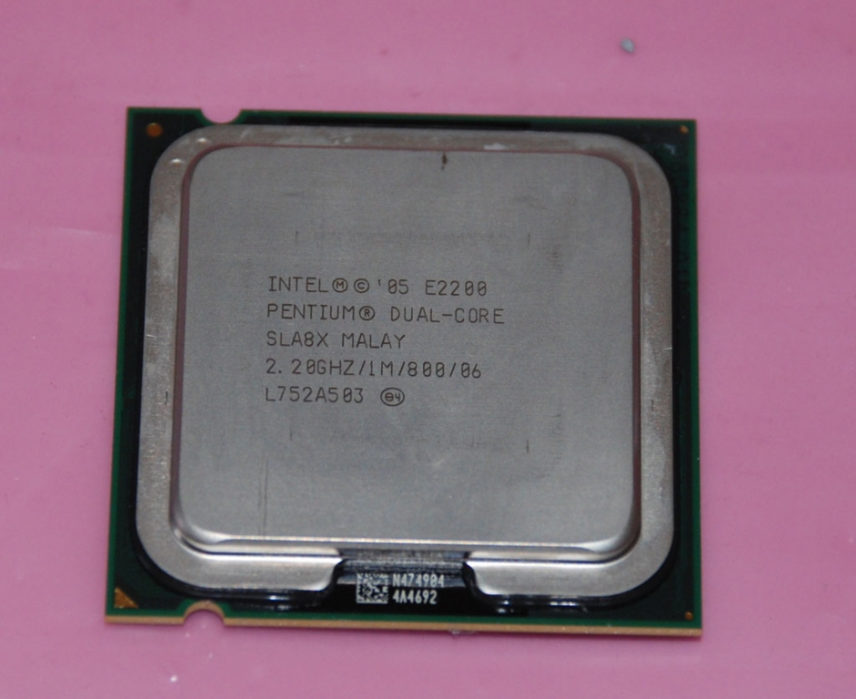 Intel pentium dual core e2200 какой сокет